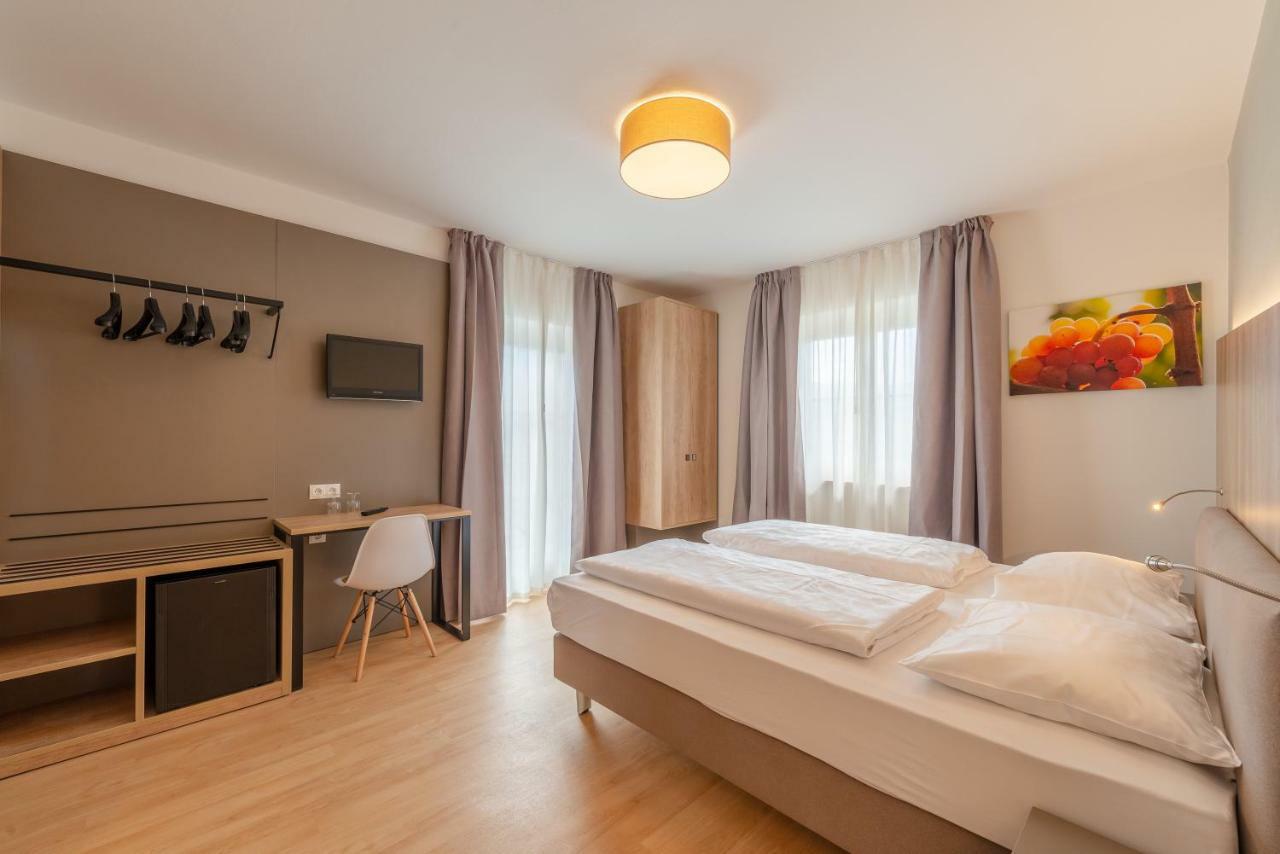 Garni Hotel Ritterhof Tramin an der Weinstraße Exteriör bild
