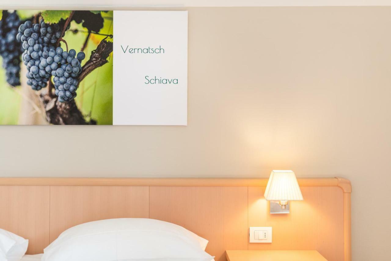 Garni Hotel Ritterhof Tramin an der Weinstraße Exteriör bild